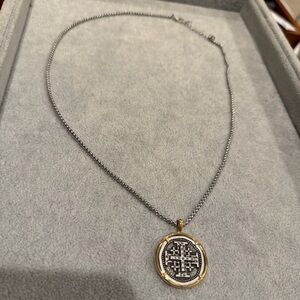 Elegant Two-Tone Pendant Necklace